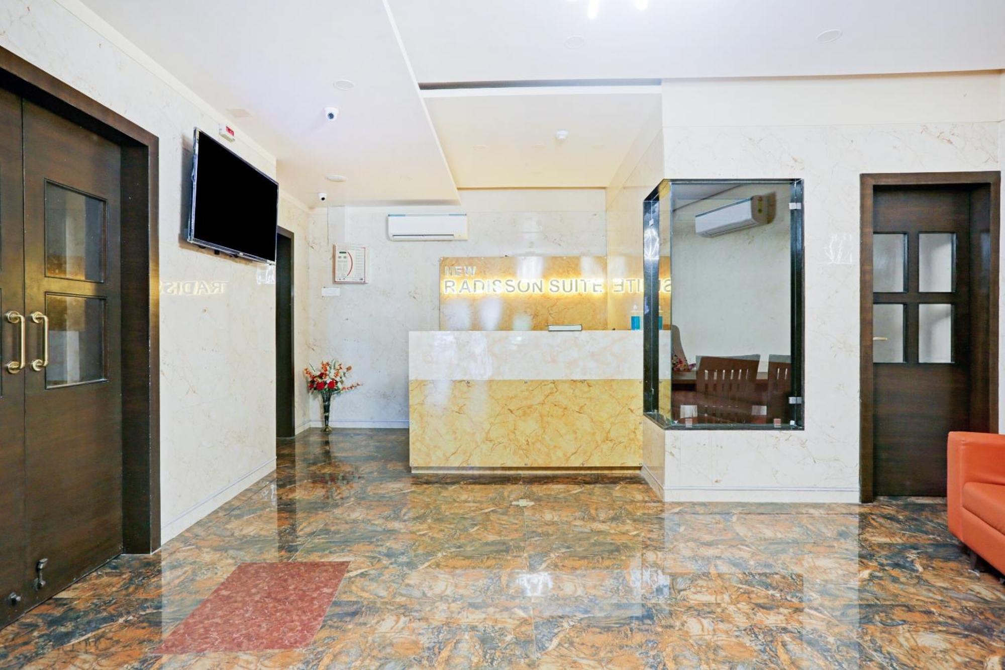 Capital O 80951 Hotel Vertigo Suite Mumbai Exterior photo