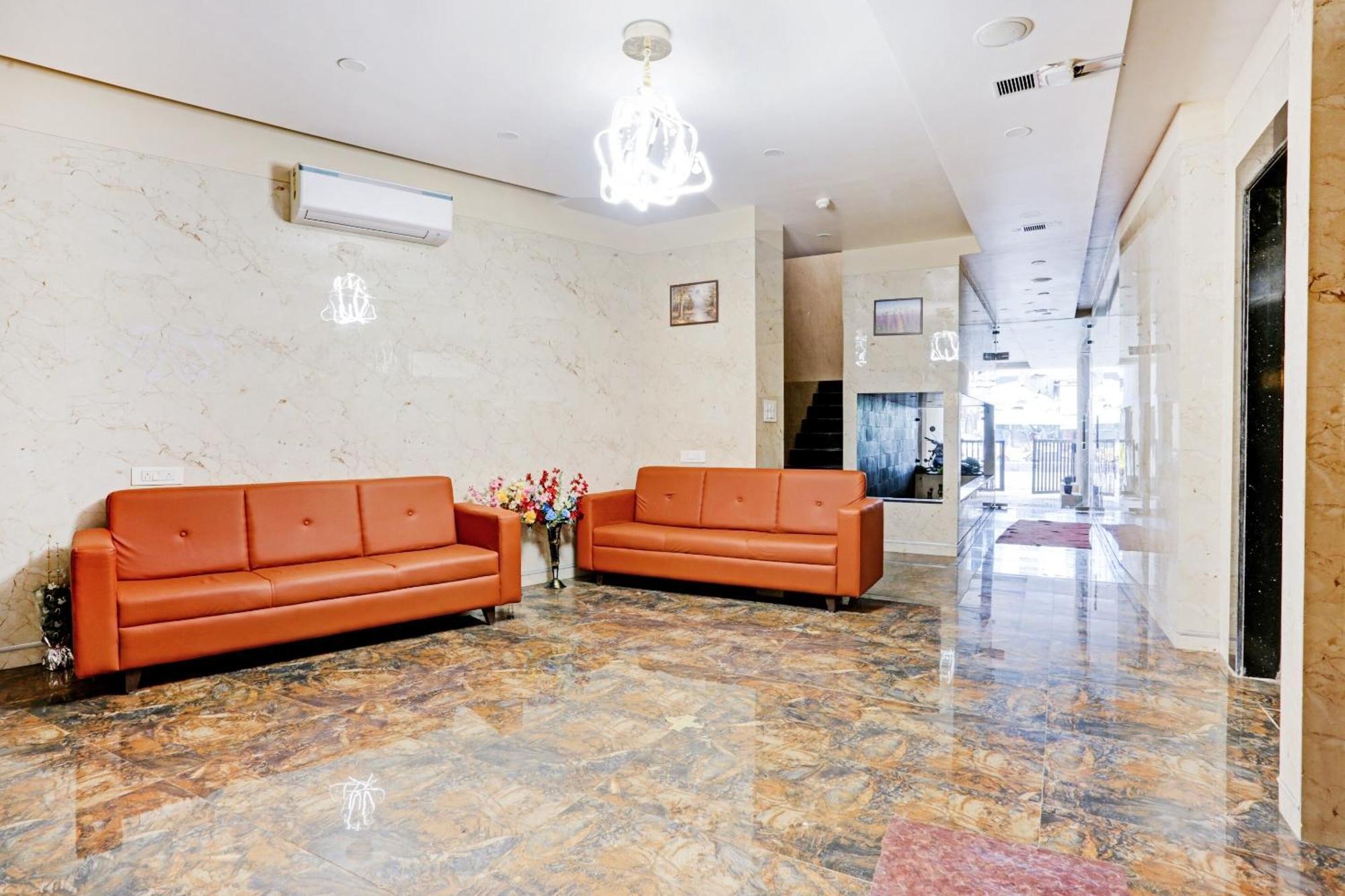 Capital O 80951 Hotel Vertigo Suite Mumbai Exterior photo